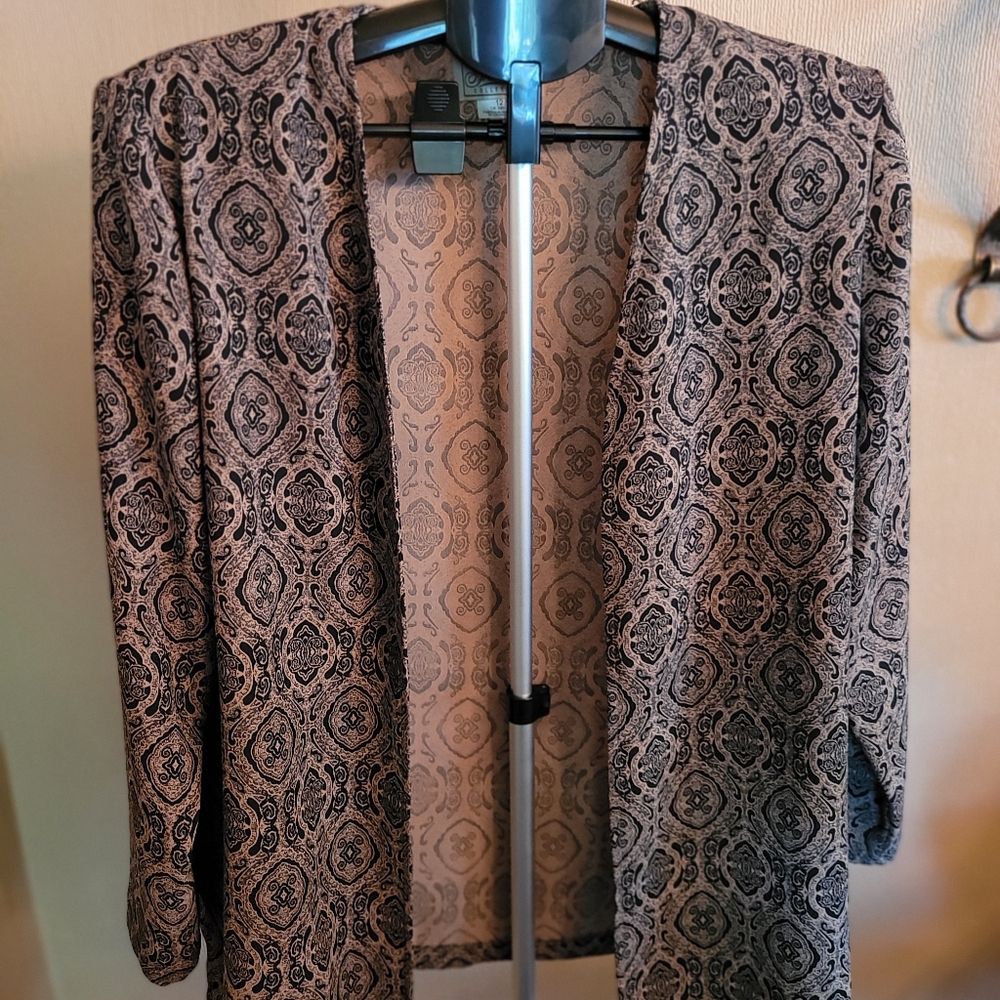 Tradition Patterned Women's Light Open Jacket